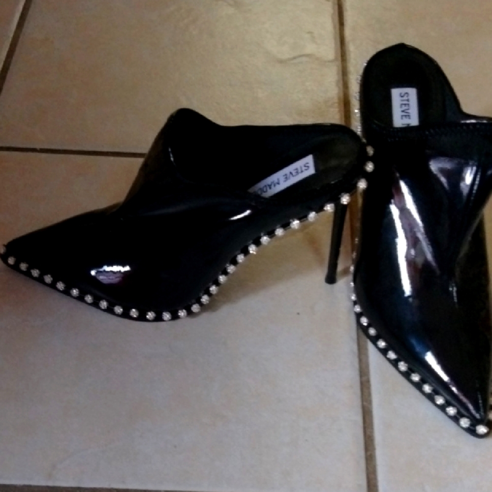 Steve Madden Black Stiletto Heels